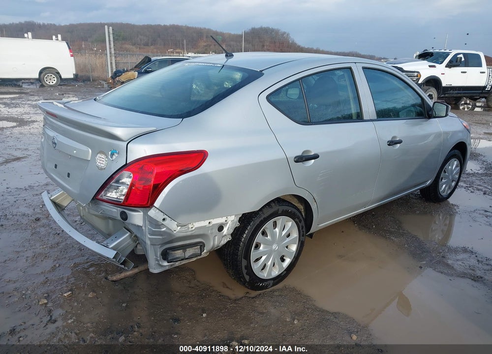 2018 NISSAN VERSA 1.6 S+ VIN: 3N1CN7APXJL888251