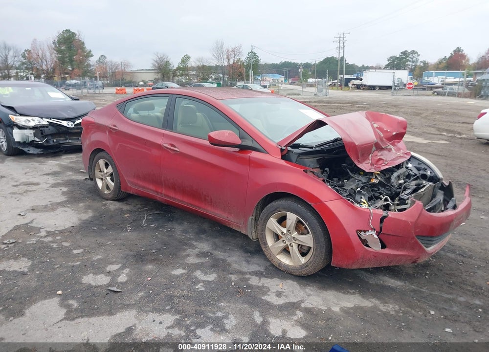 2013 HYUNDAI ELANTRA GLS VIN: KMHDH4AE8DU702623