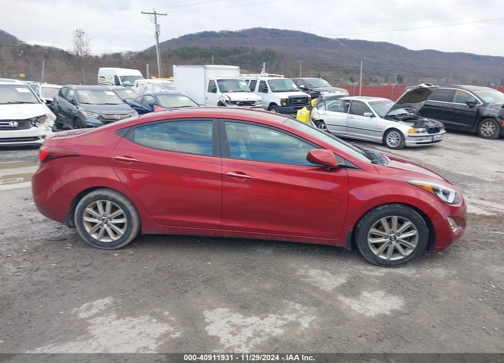 2015 HYUNDAI ELANTRA SE VIN: 5NPDH4AE9FH592747