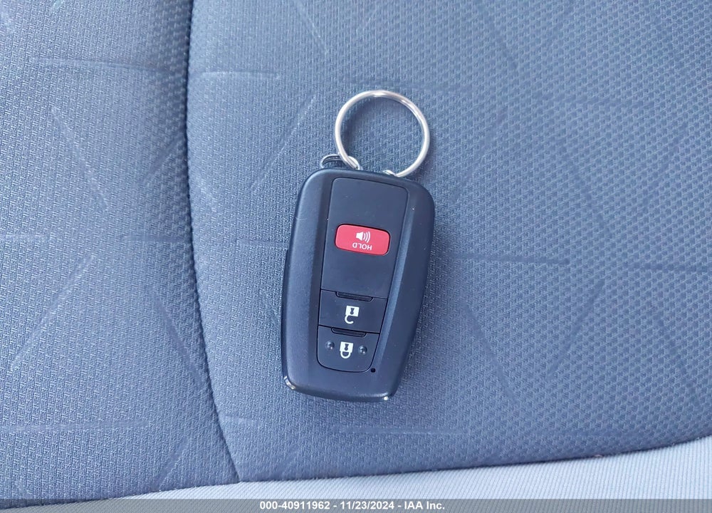 2021 TOYOTA RAV4 XLE VIN: 2T3W1RFVXMW161391