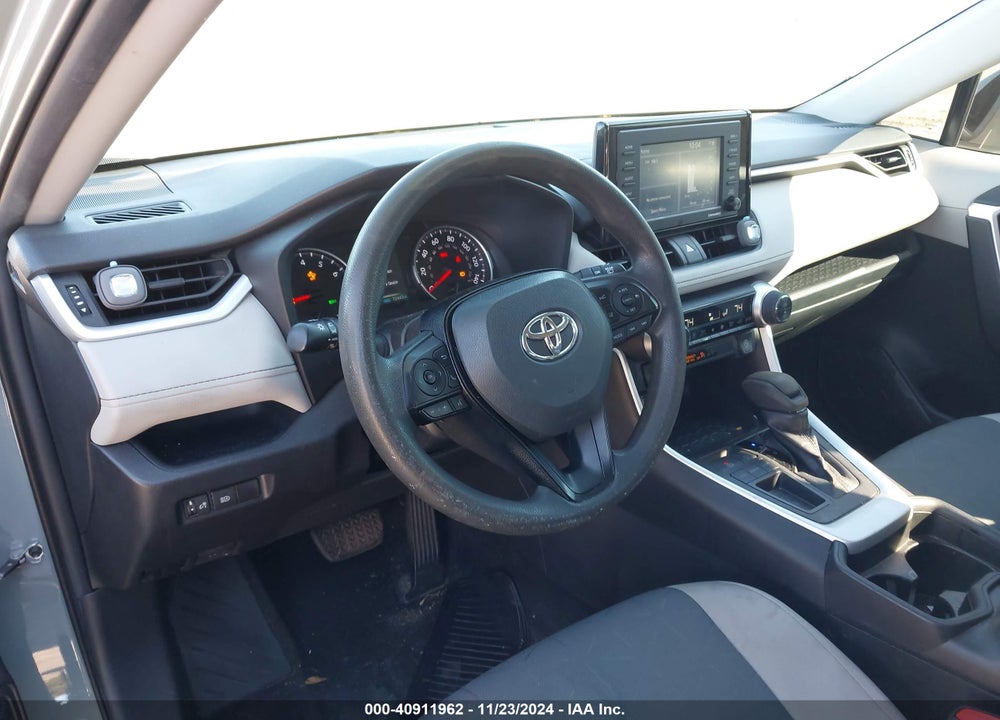 2021 TOYOTA RAV4 XLE VIN: 2T3W1RFVXMW161391