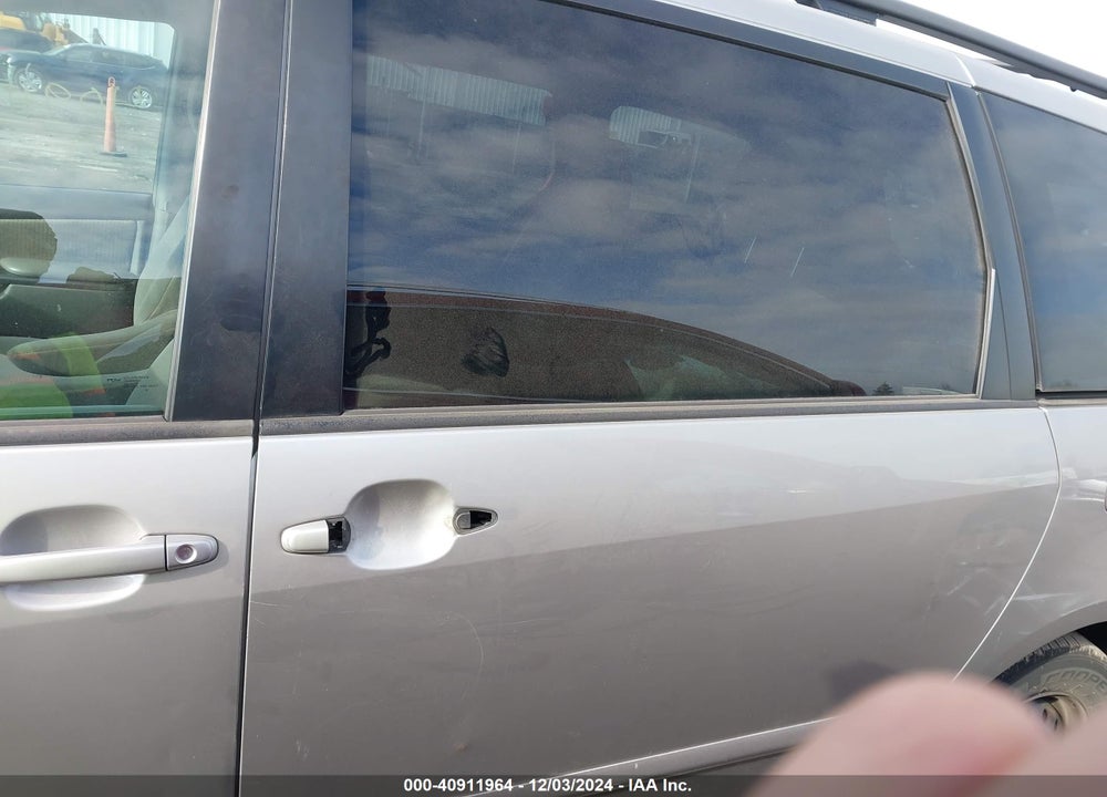 2008 TOYOTA SIENNA LE VIN: 5TDZK23CX8S217342