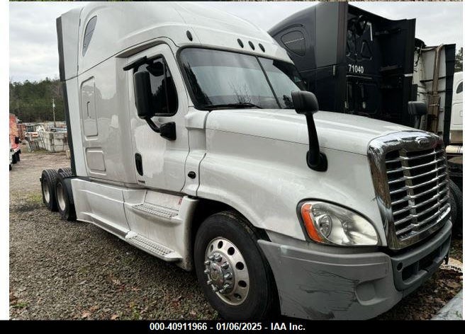 2014 FREIGHTLINER CASCADIA 125 VIN: 1FUJGLD55ELFK7640