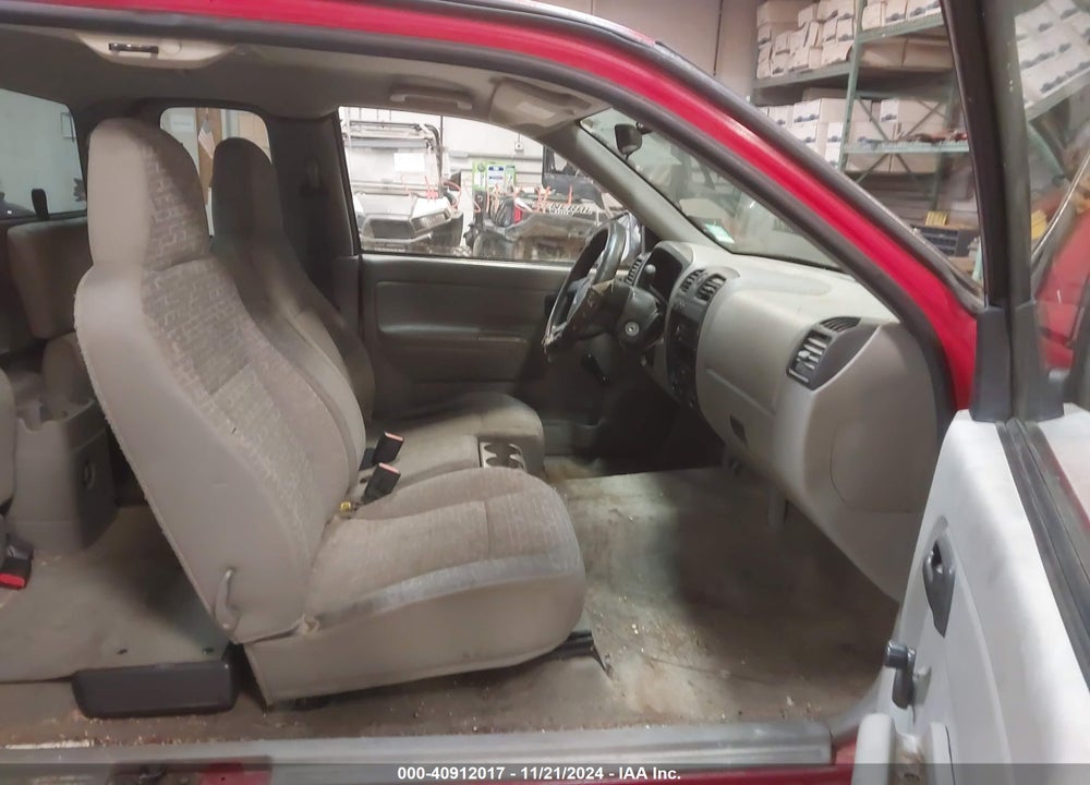 2004 CHEVROLET COLORADO VIN: 1GCDT196048203712
