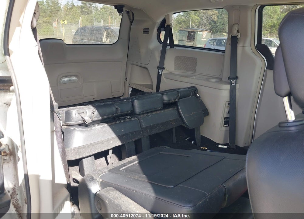 2014 CHRYSLER TOWN & COUNTRY TOURING VIN: 2C4RC1BG1ER272858