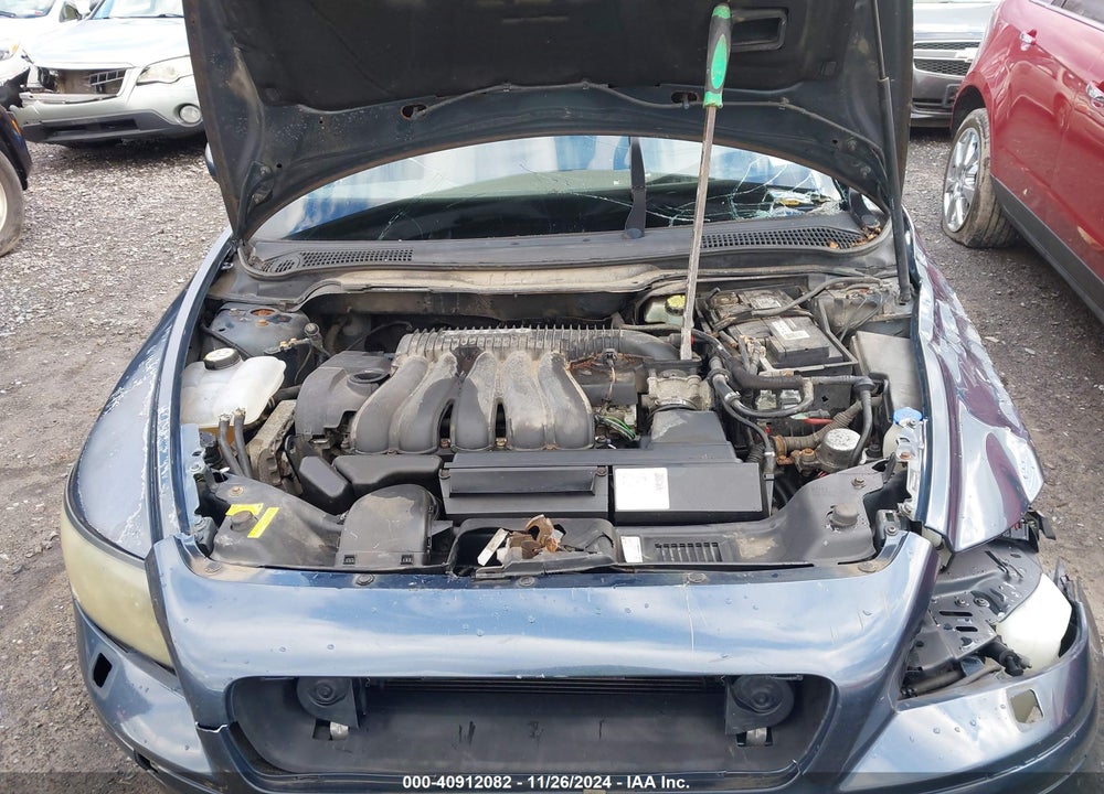 2005 VOLVO V50 2.4I VIN: YV1MW390152066860