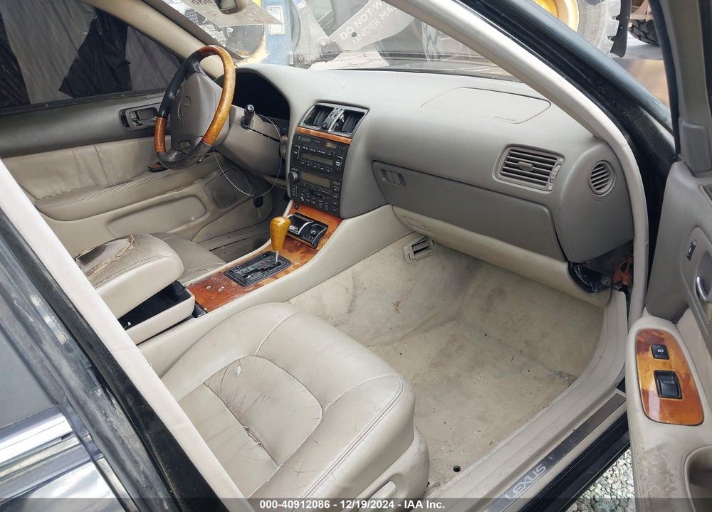 1999 LEXUS LS 400 VIN: JT8BH28F1X0156868