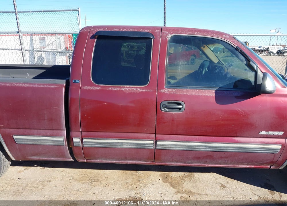 1999 CHEVROLET SILVERADO 1500 LS VIN: 2GCEC19V8X1139647
