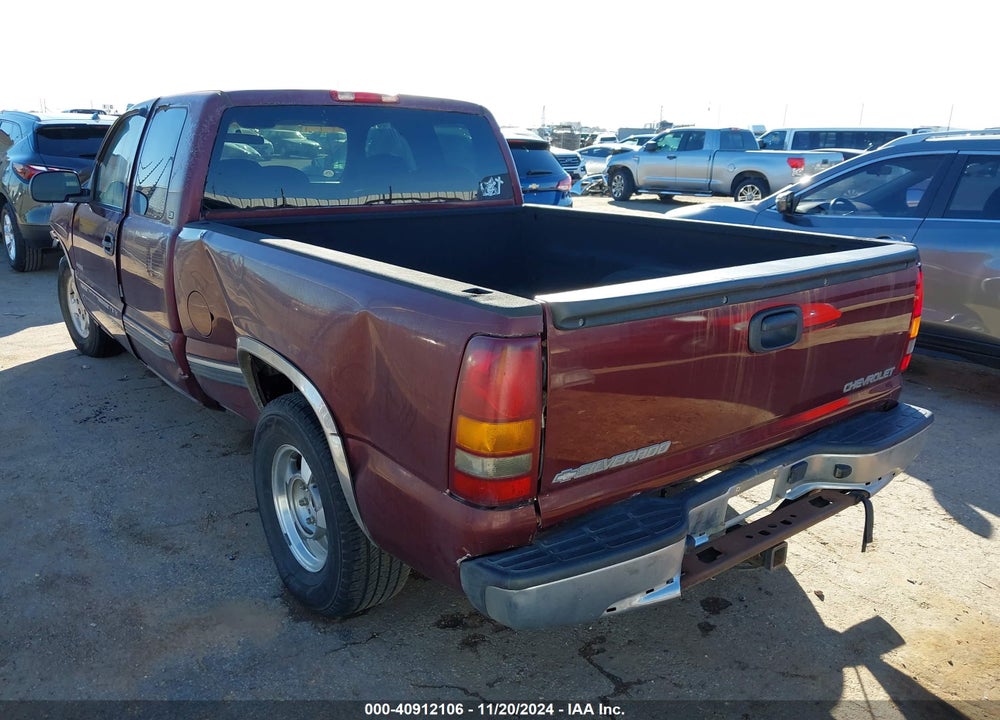 1999 CHEVROLET SILVERADO 1500 LS VIN: 2GCEC19V8X1139647