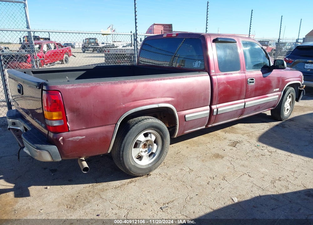 1999 CHEVROLET SILVERADO 1500 LS VIN: 2GCEC19V8X1139647