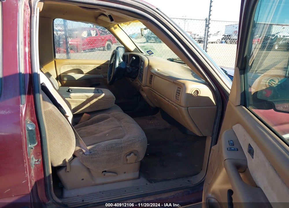 1999 CHEVROLET SILVERADO 1500 LS VIN: 2GCEC19V8X1139647