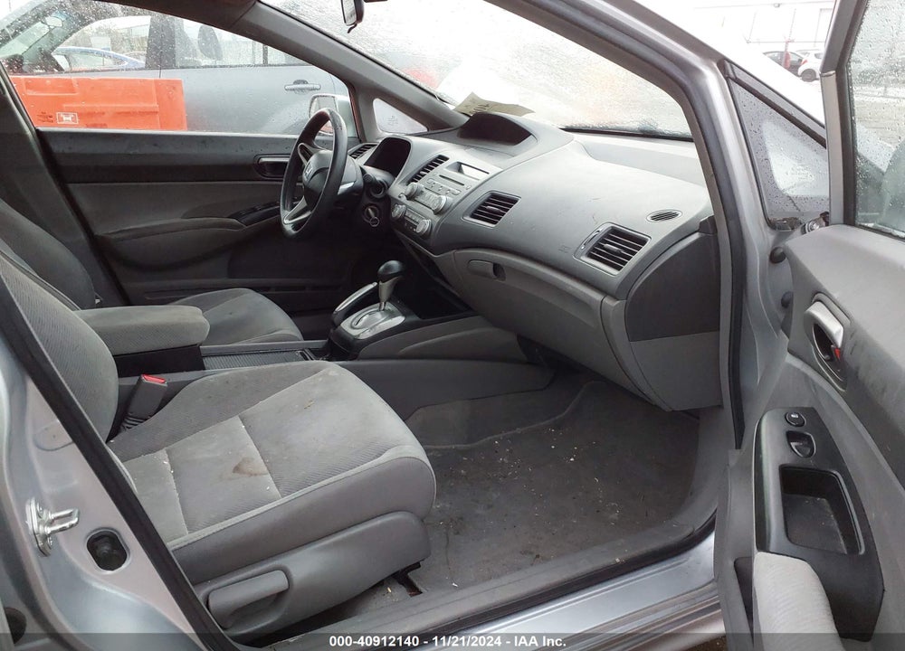 2010 HONDA CIVIC LX VIN: 19XFA1F52AE003877