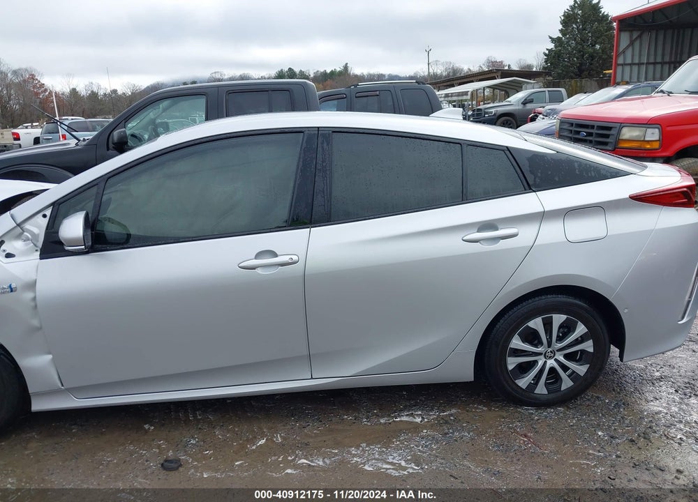 2022 TOYOTA PRIUS PRIME LIMITED VIN: JTDKAMFPXN3225341