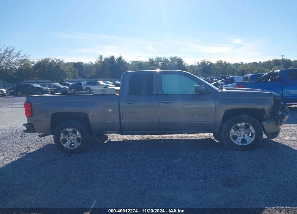 2017 CHEVROLET SILVERADO 1500 2LT VIN: 1GCVKREC2HZ193654