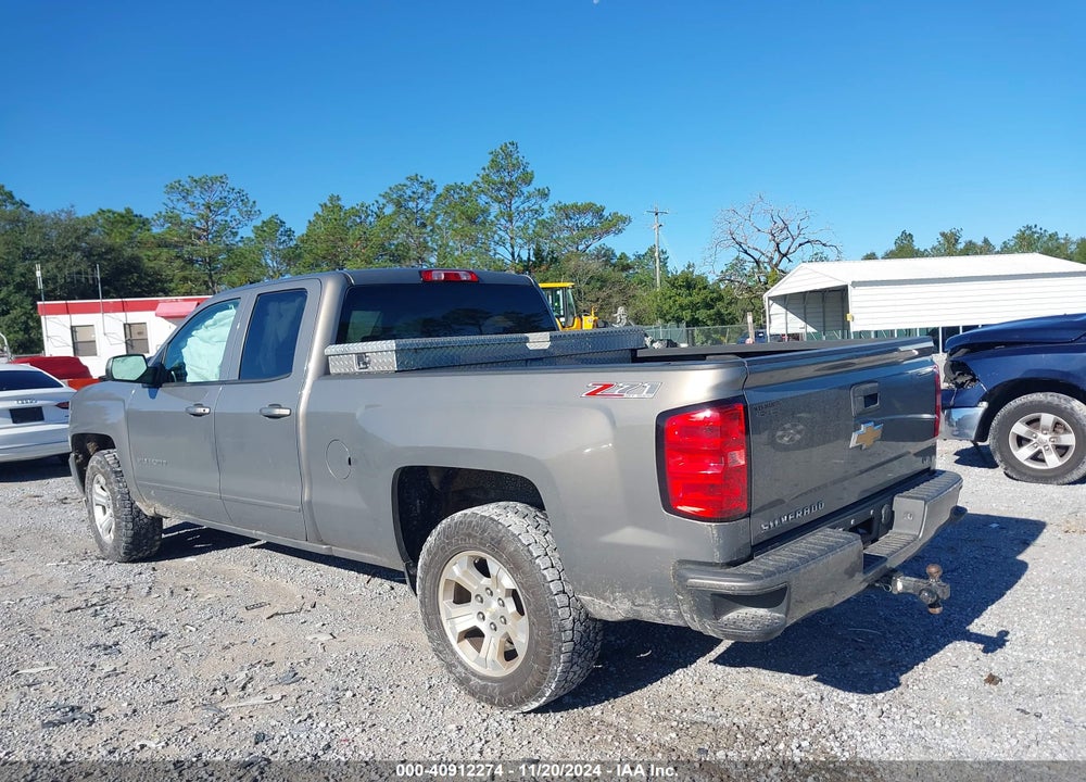 2017 CHEVROLET SILVERADO 1500 2LT VIN: 1GCVKREC2HZ193654