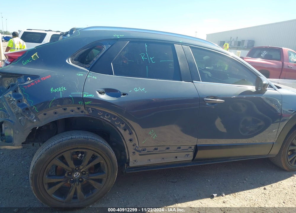 2022 MAZDA CX-30 CARBON EDITION VIN: 3MVDMBCL5NM439432