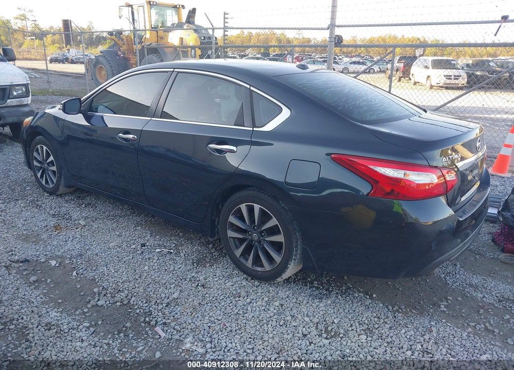2017 NISSAN ALTIMA VIN: 1N4AL3AP3HC260546