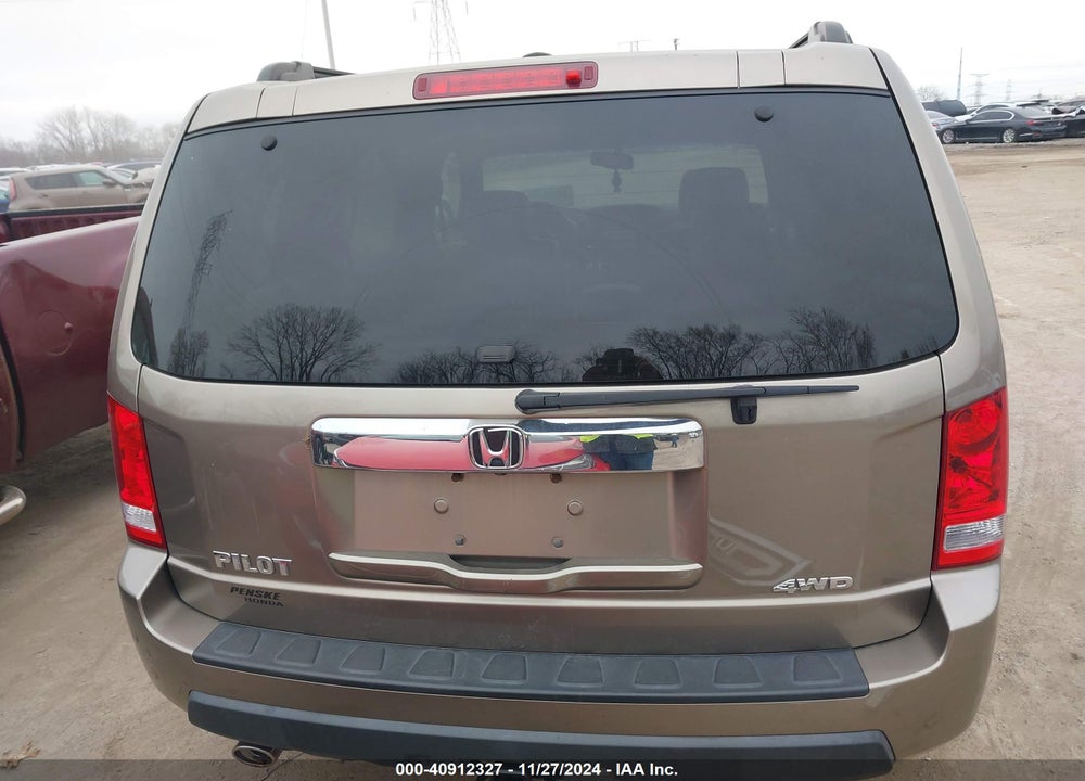 2011 HONDA PILOT EX-L VIN: 5FNYF4H54BB051028