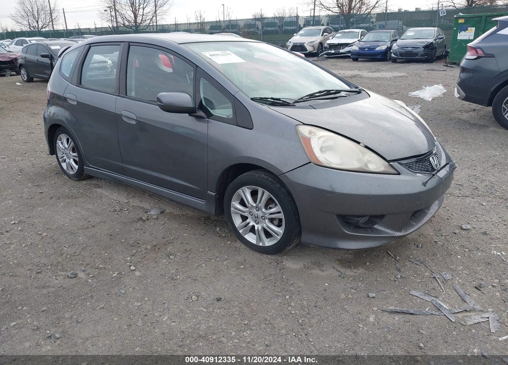 2011 HONDA FIT SPORT VIN: JHMGE8H50BC026791