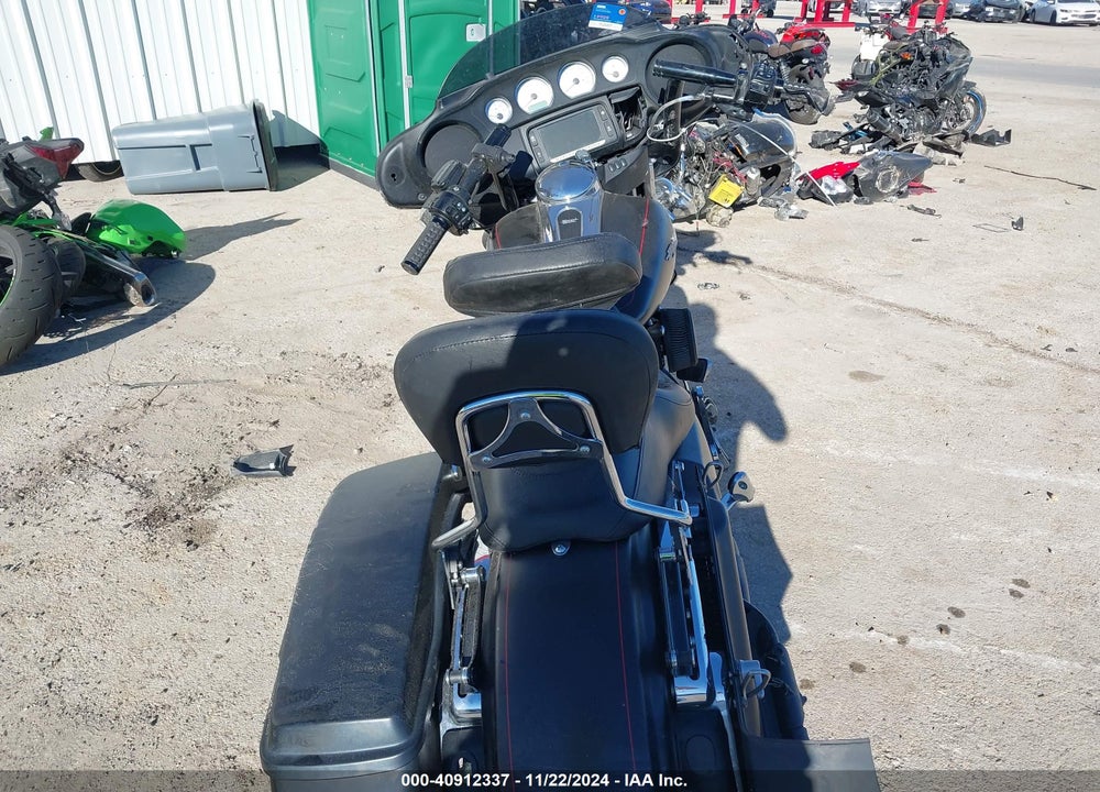 2015 HARLEY-DAVIDSON FLHXS STREET GLIDE SPECIAL VIN: 1HD1KRM1XFB706099