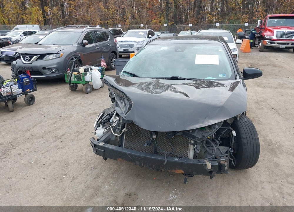 2017 TOYOTA COROLLA VIN: 2T1BURHE0HC828200