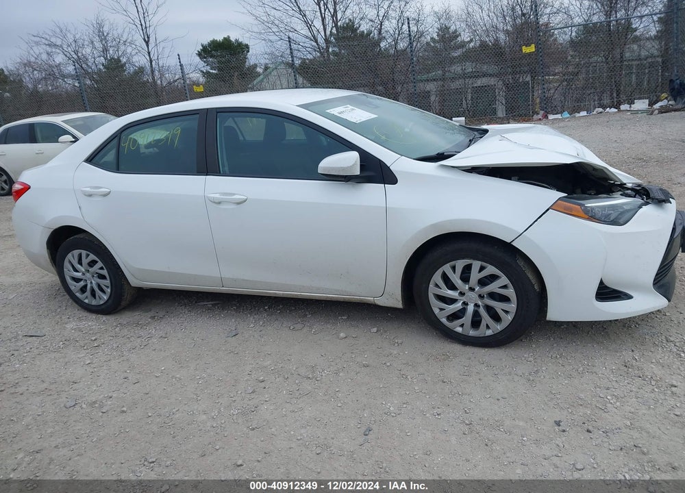 2017 TOYOTA COROLLA LE VIN: 2T1BURHE3HC949965