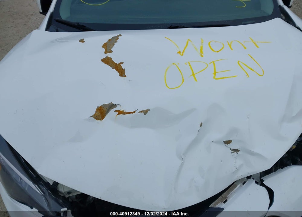 2017 TOYOTA COROLLA LE VIN: 2T1BURHE3HC949965