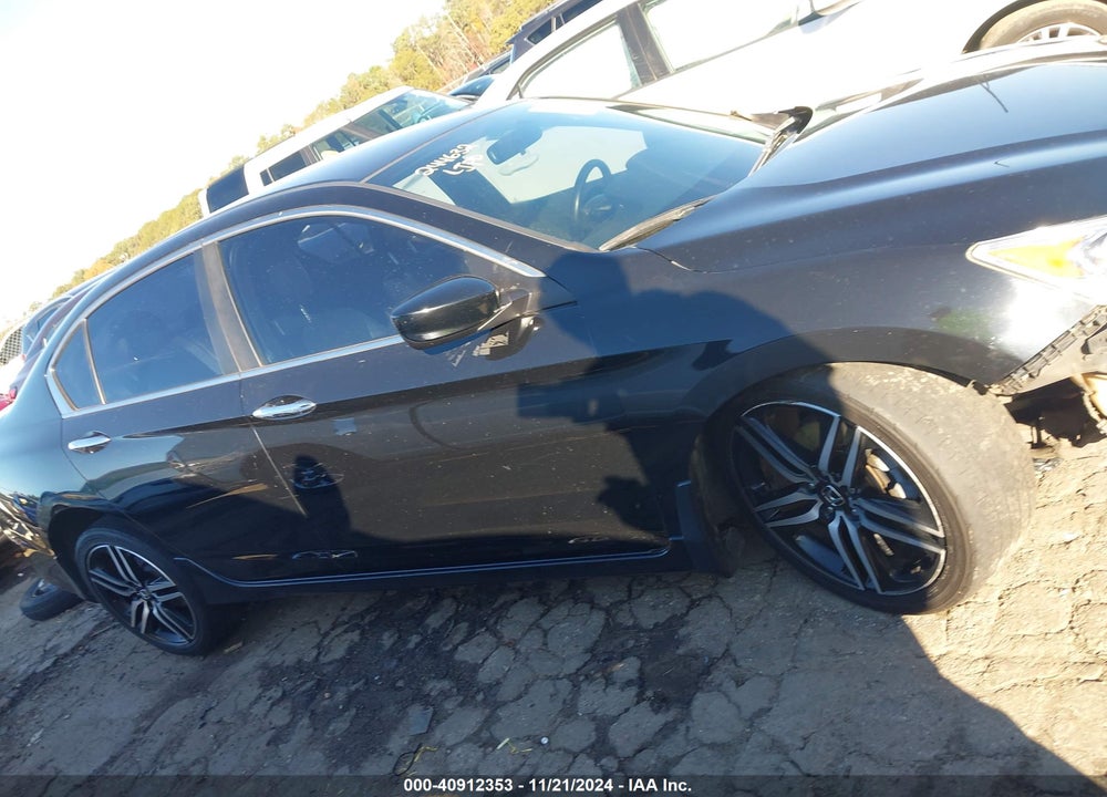 2017 HONDA ACCORD SPORT SE VIN: 1HGCR2F13HA012679