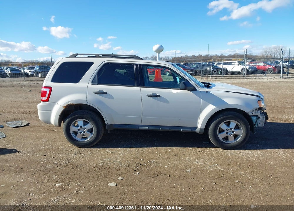 2009 FORD ESCAPE XLT VIN: 1FMCU03709KC68098