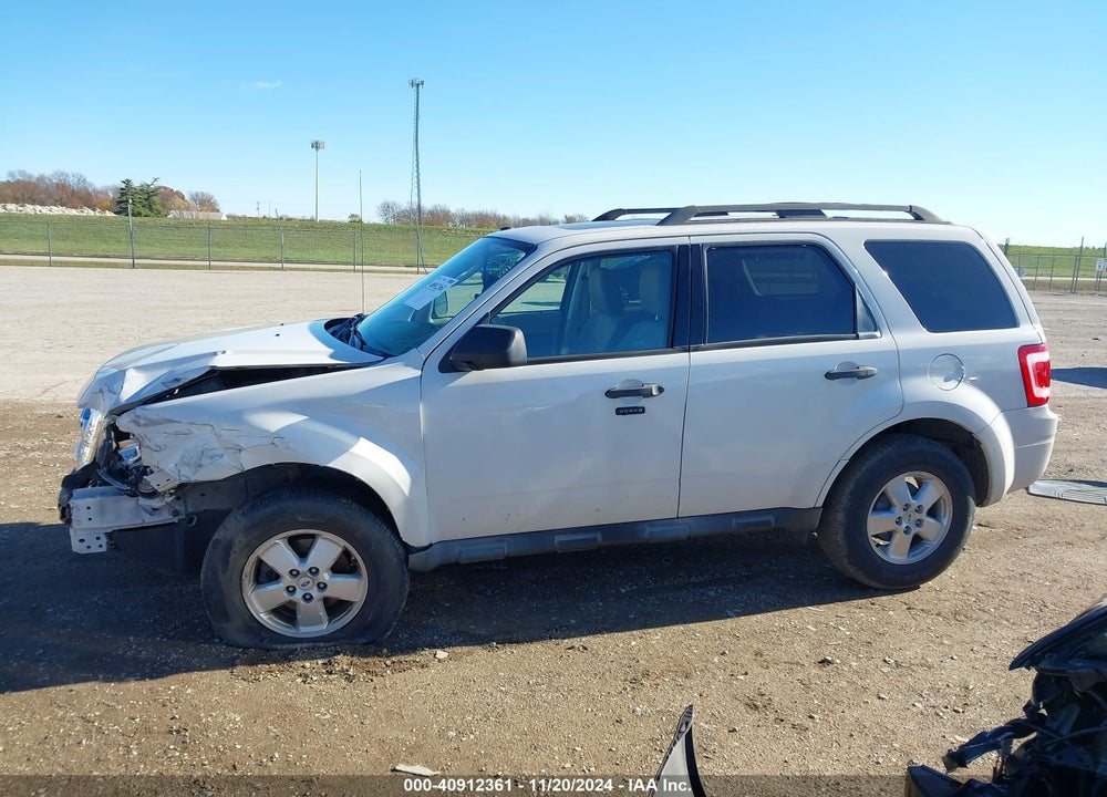 2009 FORD ESCAPE XLT VIN: 1FMCU03709KC68098