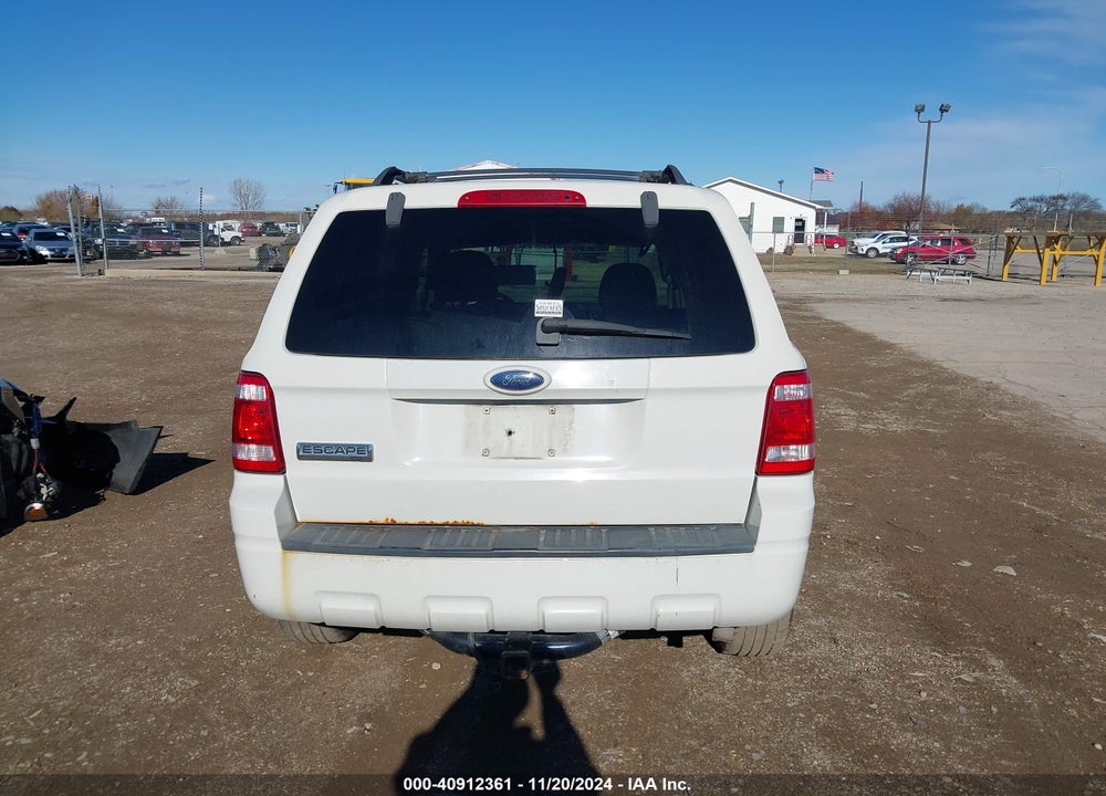 2009 FORD ESCAPE XLT VIN: 1FMCU03709KC68098
