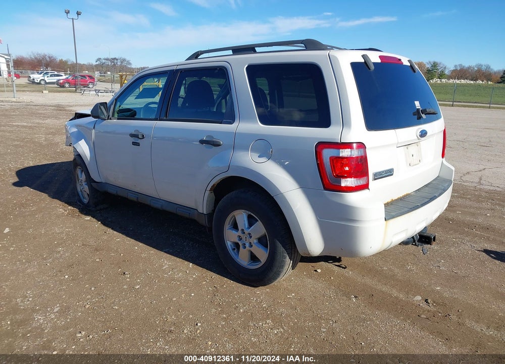 2009 FORD ESCAPE XLT VIN: 1FMCU03709KC68098