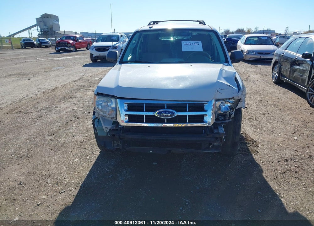 2009 FORD ESCAPE XLT VIN: 1FMCU03709KC68098
