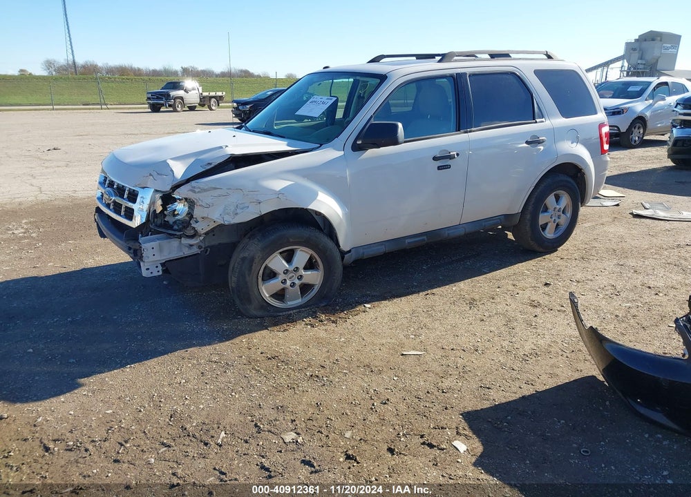 2009 FORD ESCAPE XLT VIN: 1FMCU03709KC68098