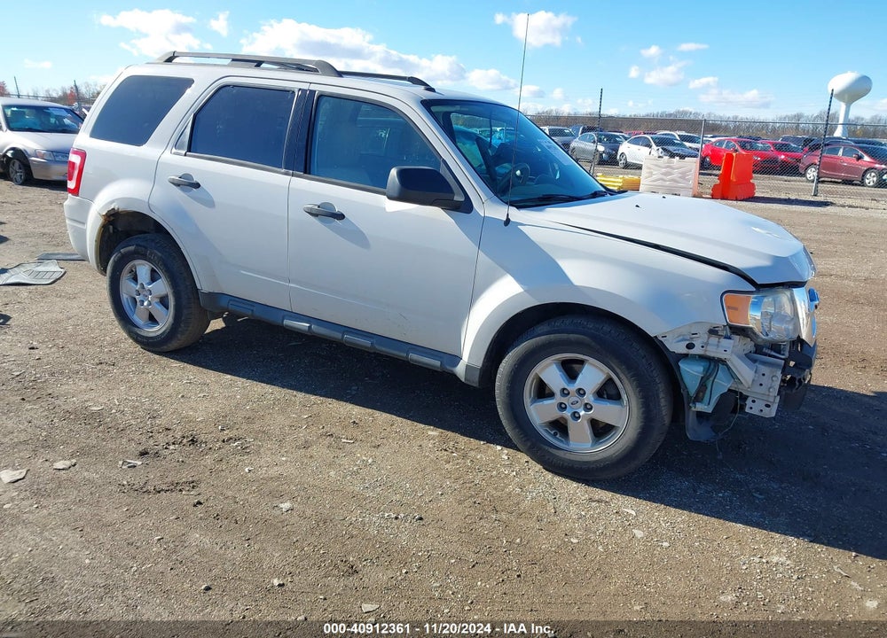 2009 FORD ESCAPE XLT VIN: 1FMCU03709KC68098