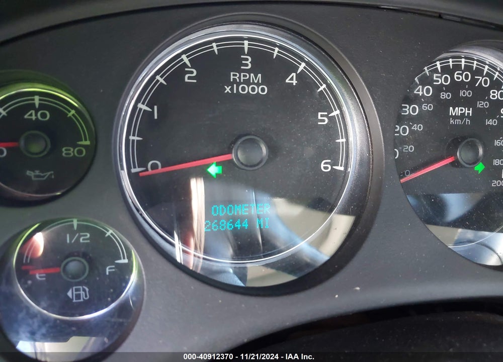 2007 GMC YUKON SLT VIN: 1GKFC13047J329988