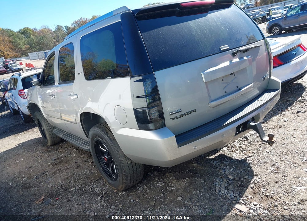 2007 GMC YUKON SLT VIN: 1GKFC13047J329988