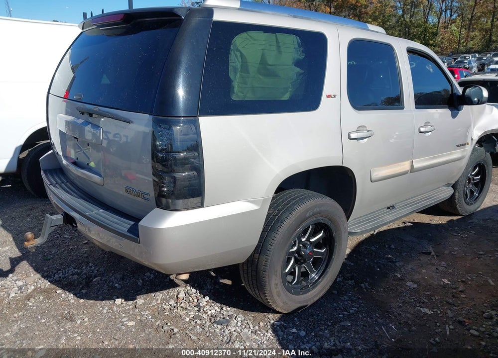 2007 GMC YUKON SLT VIN: 1GKFC13047J329988