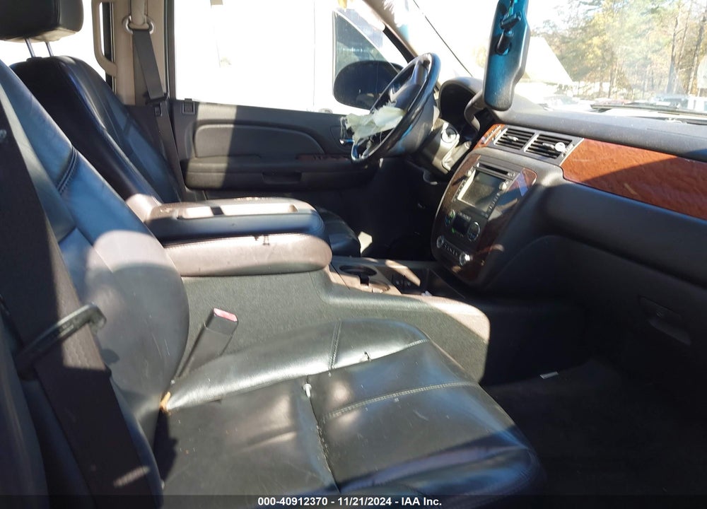 2007 GMC YUKON SLT VIN: 1GKFC13047J329988