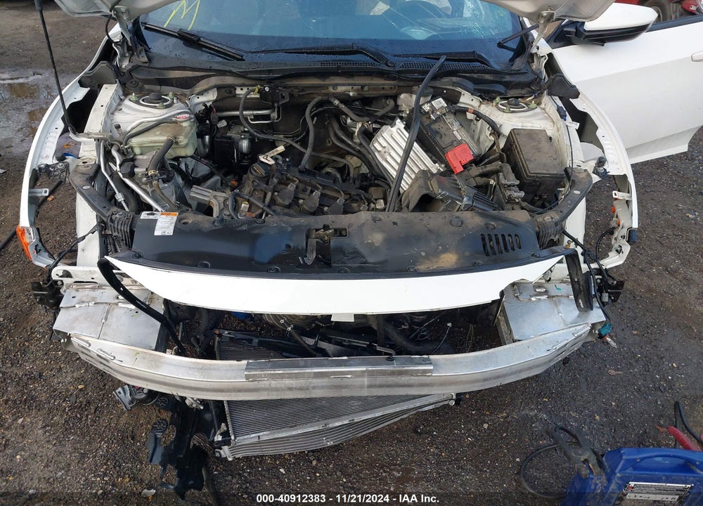 2018 HONDA CIVIC EX VIN: SHHFK7H51JU401569
