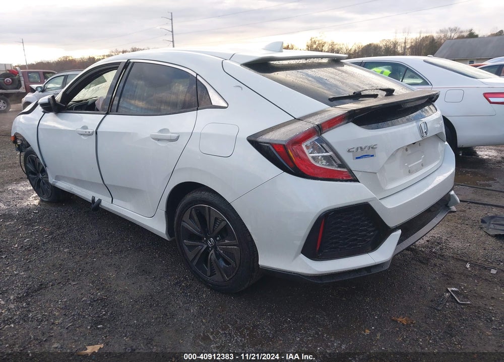 2018 HONDA CIVIC EX VIN: SHHFK7H51JU401569