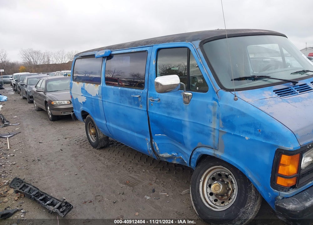 1992 DODGE RAM WAGON B350 VIN: 2B5WB35Y4NK170817