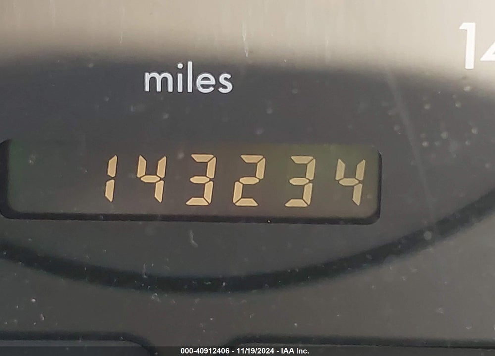 2001 MERCEDES-BENZ ML 320 VIN: 4JGAB54E51A275016