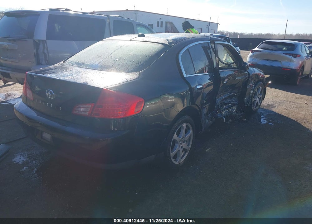 2004 INFINITI G35X VIN: JNKCV51F74M703493