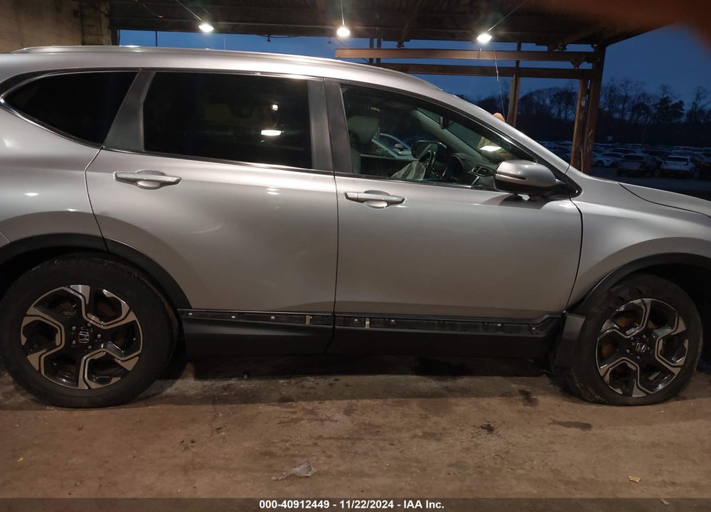 2017 HONDA CR-V TOURING VIN: 2HKRW2H92HH669910
