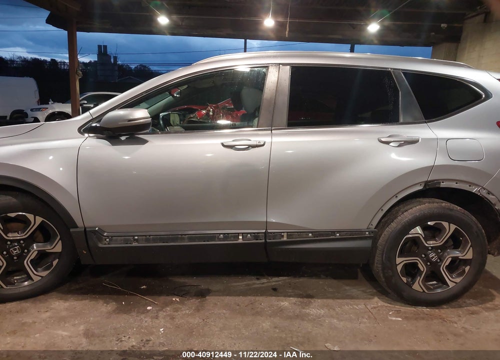 2017 HONDA CR-V TOURING VIN: 2HKRW2H92HH669910