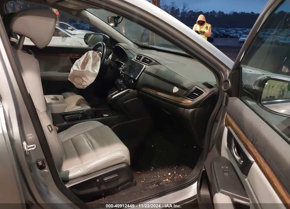 2017 HONDA CR-V TOURING VIN: 2HKRW2H92HH669910