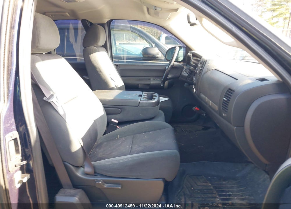 2009 CHEVROLET SILVERADO 1500 LT VIN: 2GCEK290091110630