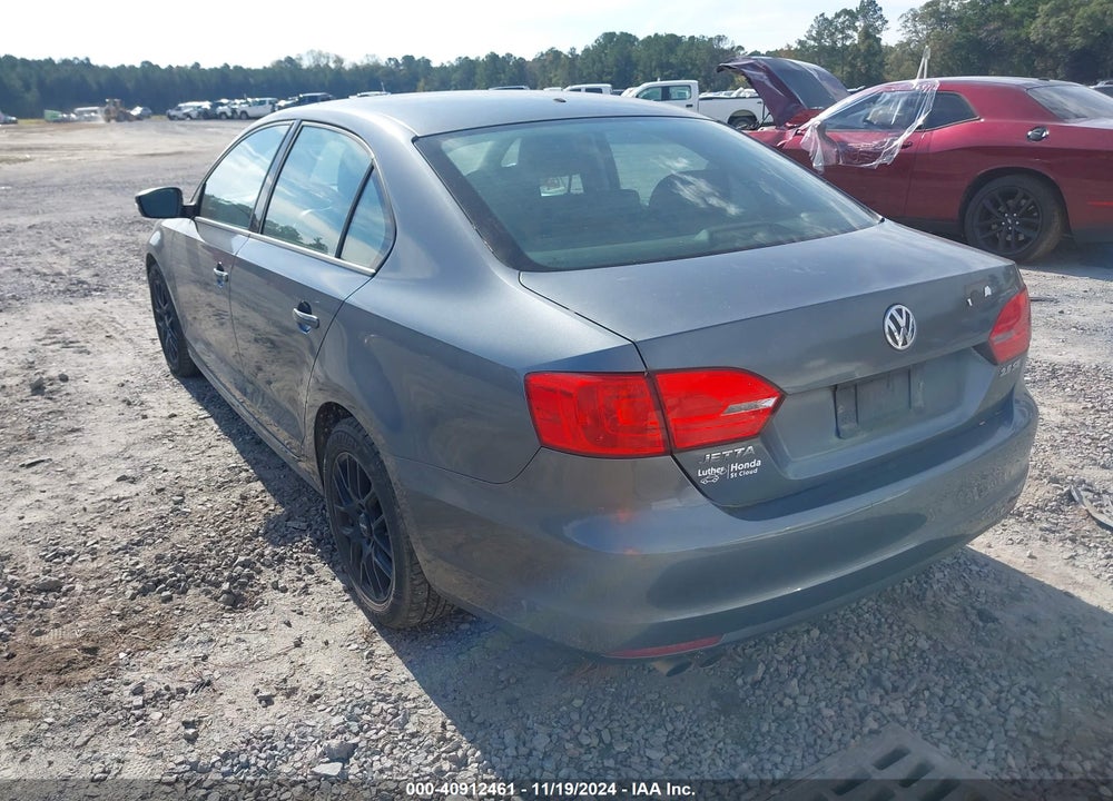 2011 VOLKSWAGEN JETTA 2.5L SE VIN: 3VWDX7AJ2BM358193