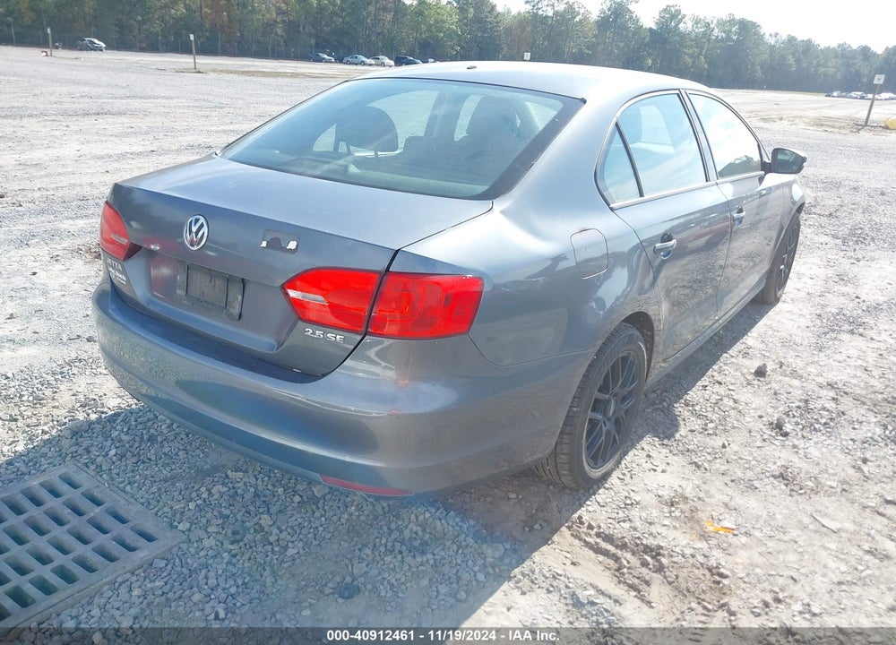 2011 VOLKSWAGEN JETTA 2.5L SE VIN: 3VWDX7AJ2BM358193